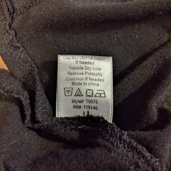 "Les Amis" Floral Embroidered Tee in Size L - Picture 8 of 16